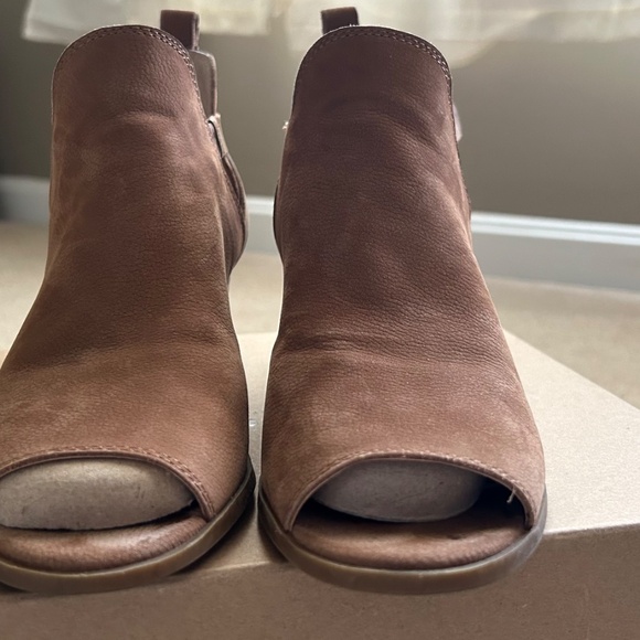 Open Wide Boot - Picture 7 of 10